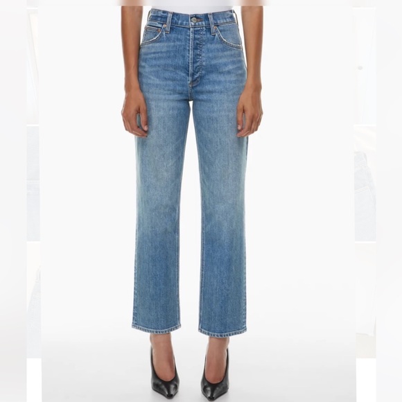 Aritzia Denim Forum “The Arlo Hi-Rise Straight Jean” - Picture 1 of 5